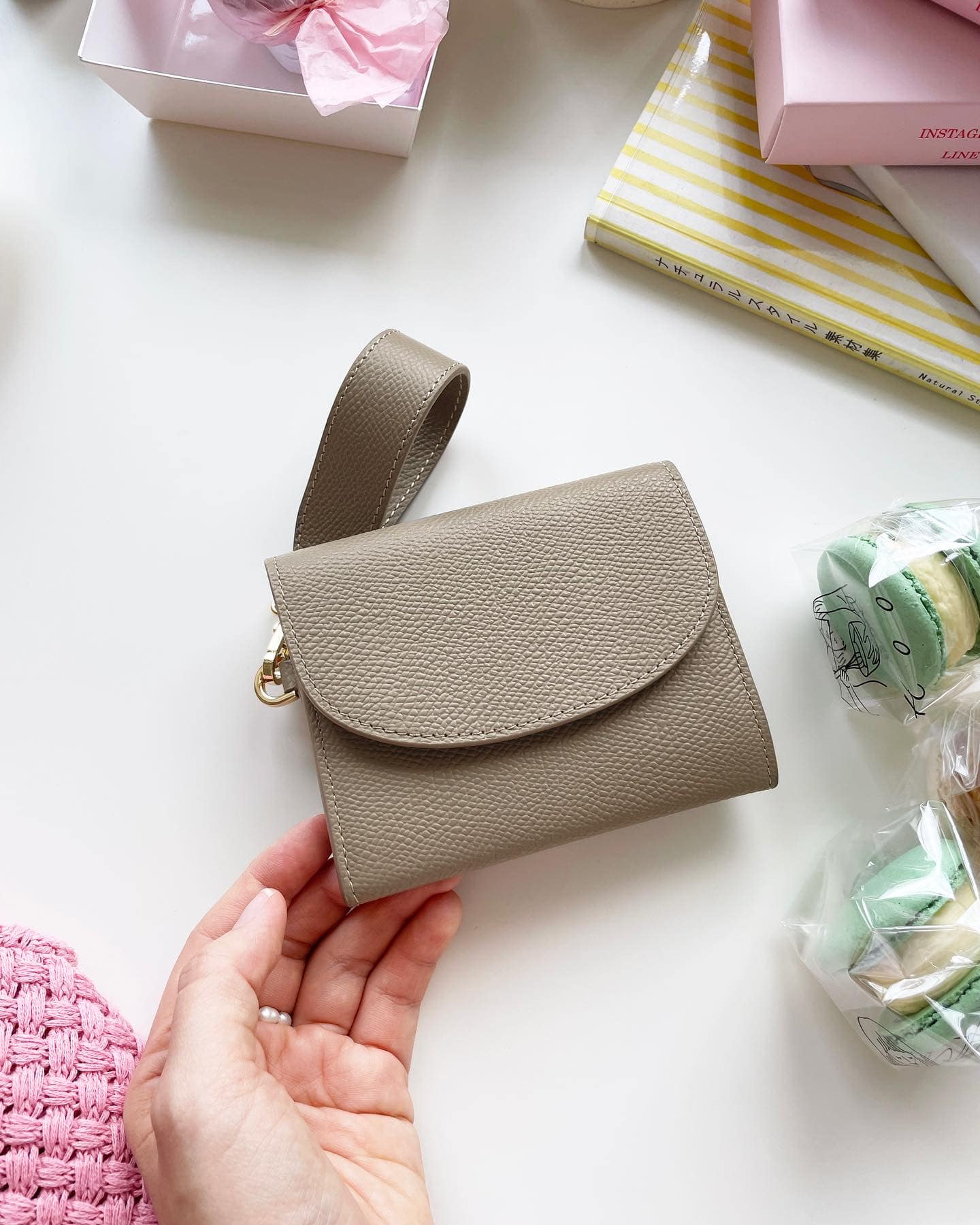 Mellow Wallet Epsom Leather Craft Stitching