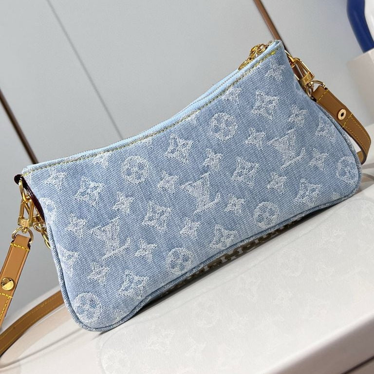 Liv Pochette