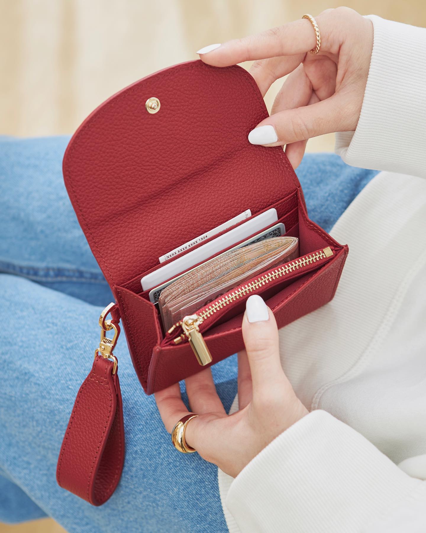 Mellow Wallet Epsom Leather Craft Stitching