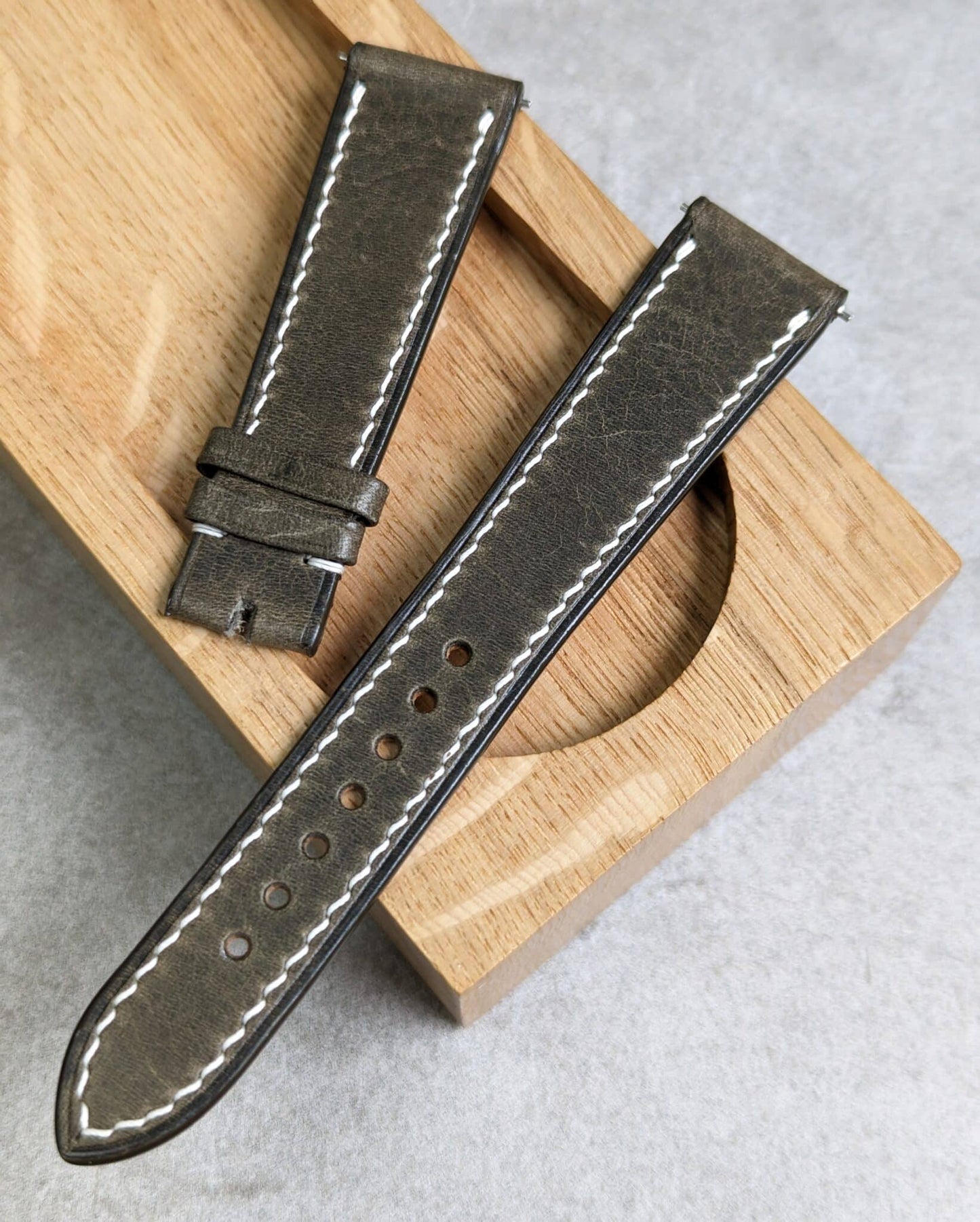 Badalassi Wax Strap - Grey Flat W/Cream stitching