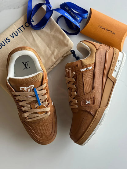LV Trainer Sneaker 1AHTTF