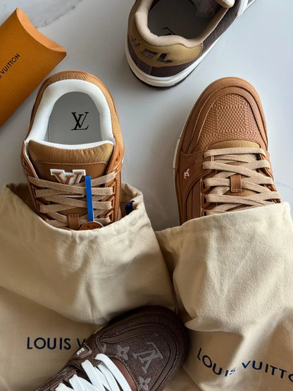 LV Trainer Sneaker 1AHTTF