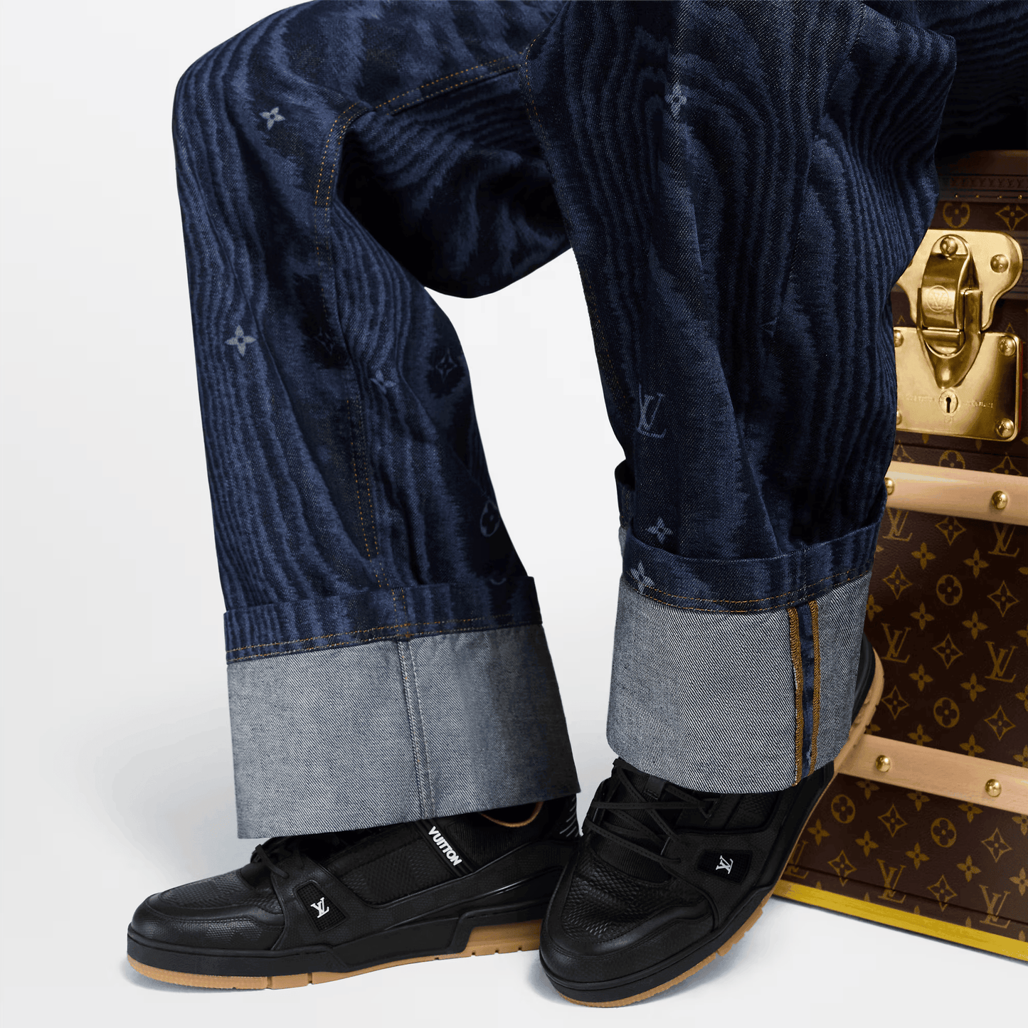 Louis Vuitton LV Trainer Sneaker Signature