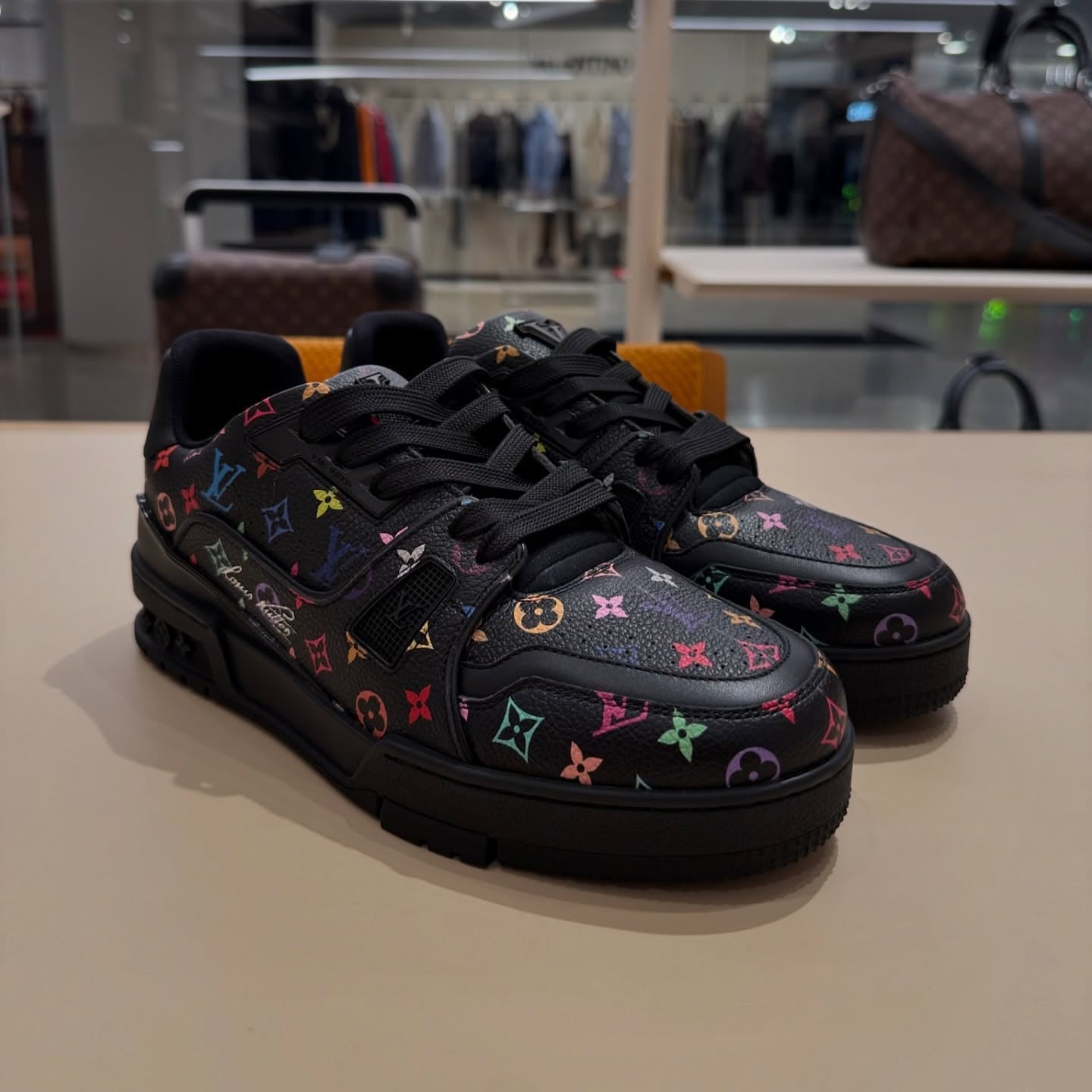 LV x TM Sneaker LV Trainer